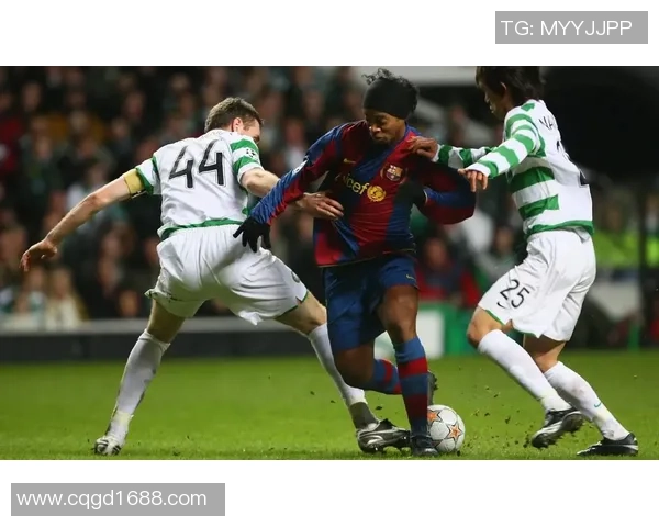 足球明星娜娜的个人简介与精彩瞬间照片分享